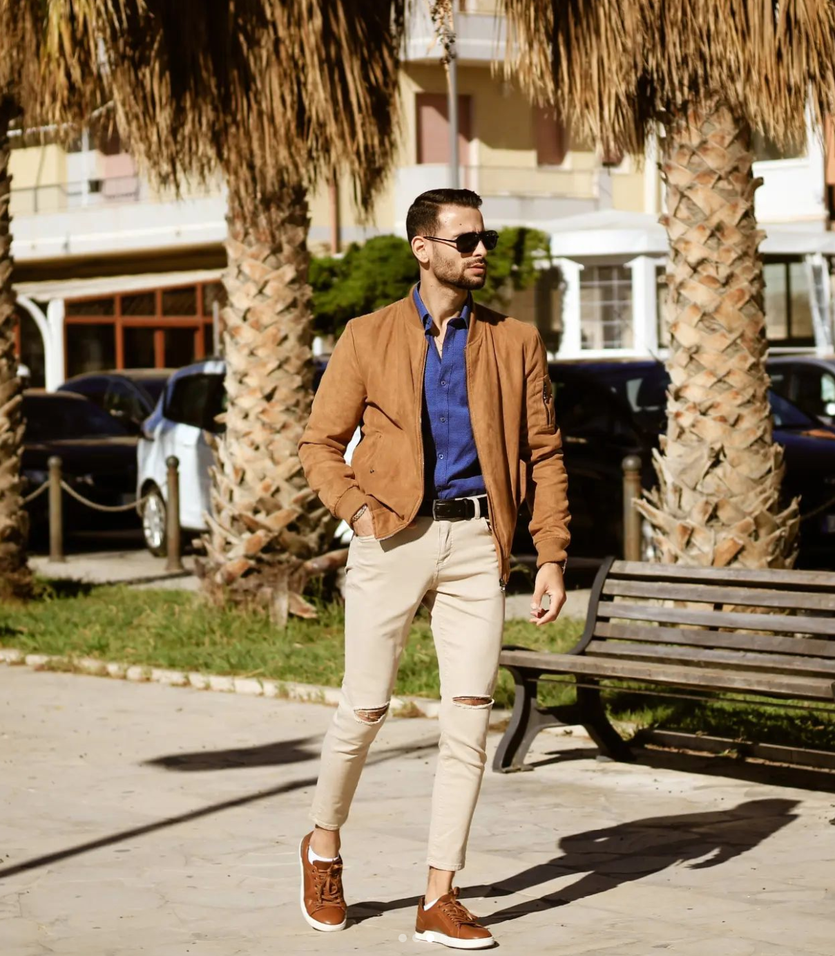 come abbinare pantaloni beige uomo, abbinare pantaloni beige, pantaloni beige, corrado firera, modelli italiani, ragazzi italiani, fashion blogger italiani, ragazzi belli, esempi di look uomo, outfit uomo, outfit azzimati, outfit eleganti, abbinamenti uomo eleganti, firera corrado, corrado, firera, blogger, blogger famosi, blogger italini più famosi, modelli famosi