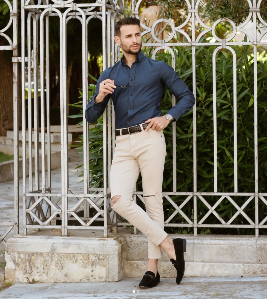 come abbinare pantaloni beige uomo, abbinare pantaloni beige, pantaloni beige, corrado firera, modelli italiani, ragazzi italiani, fashion blogger italiani, ragazzi belli, esempi di look uomo, outfit uomo, outfit azzimati, outfit eleganti, abbinamenti uomo eleganti, firera corrado, corrado, firera, blogger, blogger famosi, blogger italiani più famosi, modelli famosi