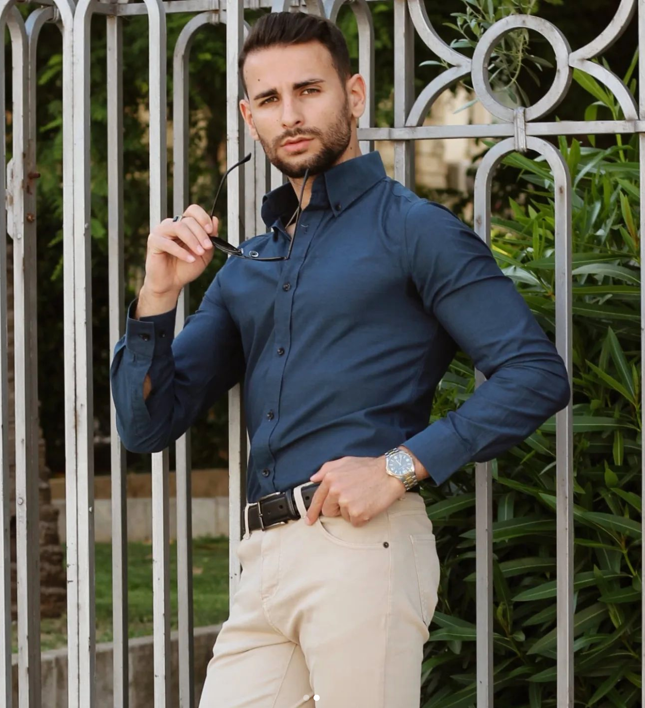 come abbinare pantaloni beige uomo, abbinare pantaloni beige, pantaloni beige, corrado firera, modelli italiani, ragazzi italiani, fashion blogger italiani, ragazzi belli, esempi di look uomo, outfit uomo, outfit azzimati, outfit eleganti, abbinamenti uomo eleganti, firera corrado, corrado, firera, blogger, blogger famosi, blogger italini più famosi, modelli famosi